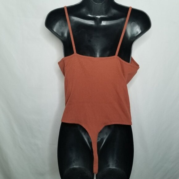 NWOT bp ribbed knit v neckline thong bodysuit - Picture 5 of 9